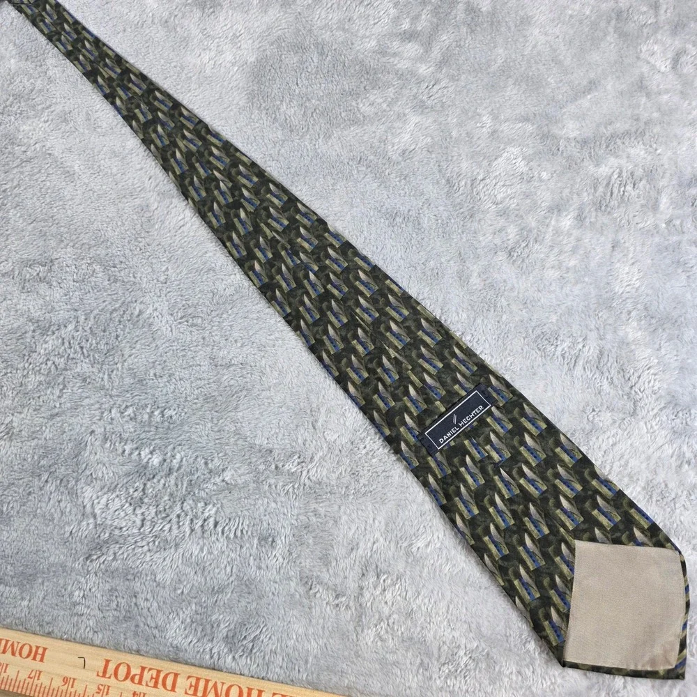 Daniel Hechter‎ Mens Green Geometric Silk Necktie Abstract Professional 4